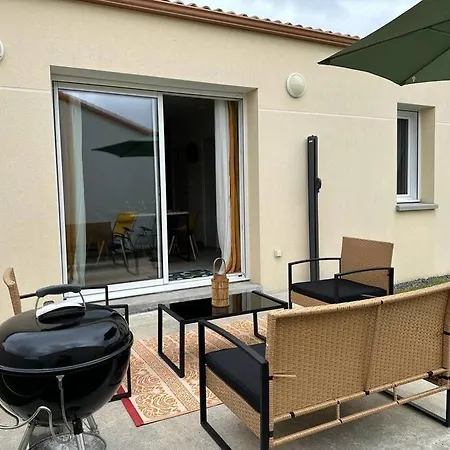 Jolie Maison Au Calme, A 5 Kms De La Casa de Férias *