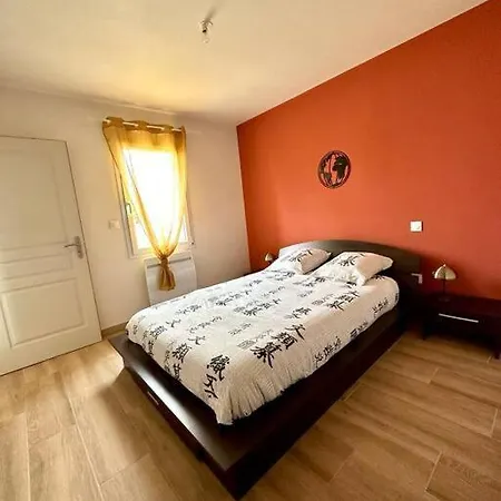 Casa de Férias Jolie Maison Au Calme, A 5 Kms De La